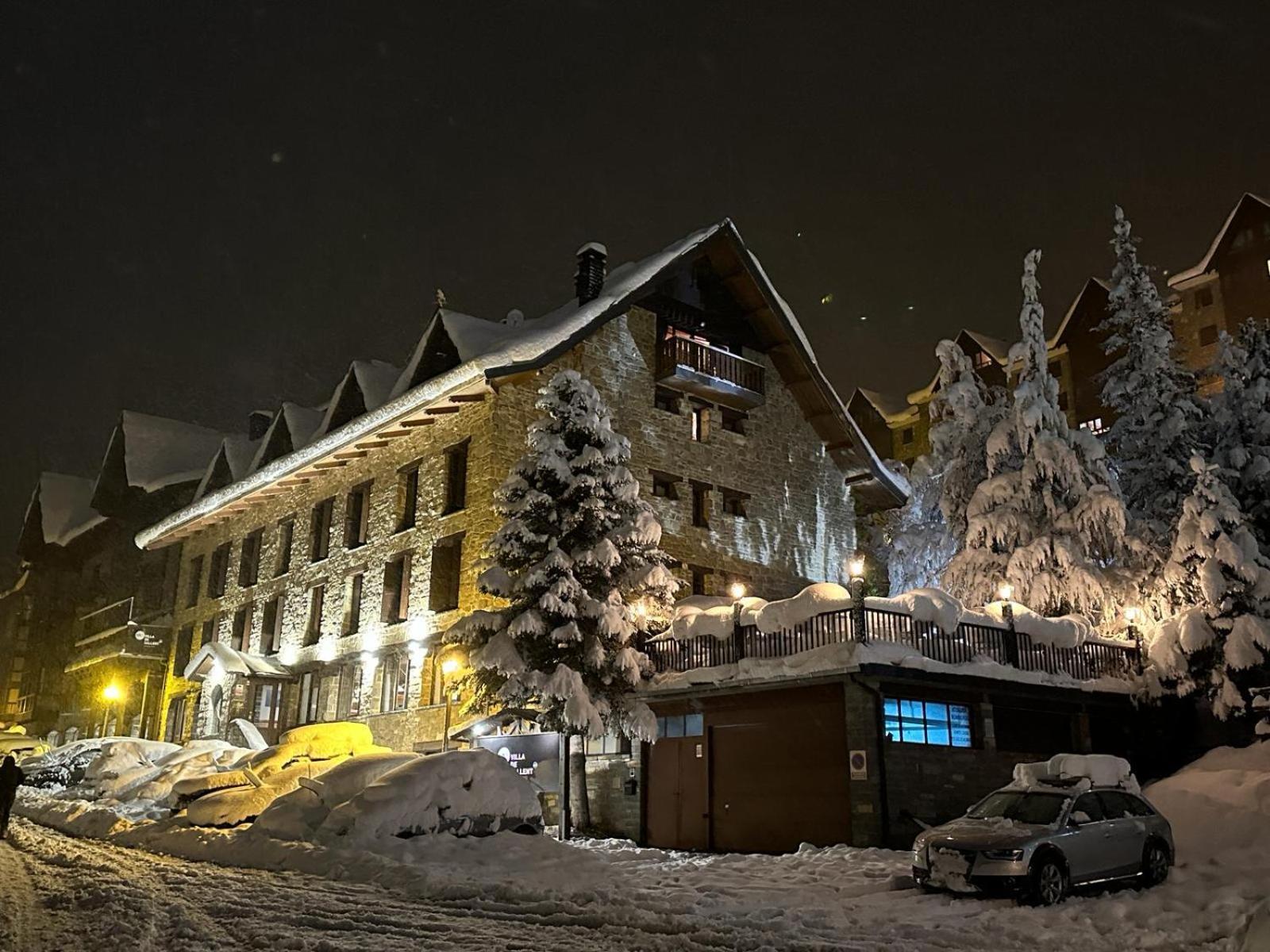 Snoe Villa De Sallent 4 Сальєнт-де-Гальєго Екстер'єр фото